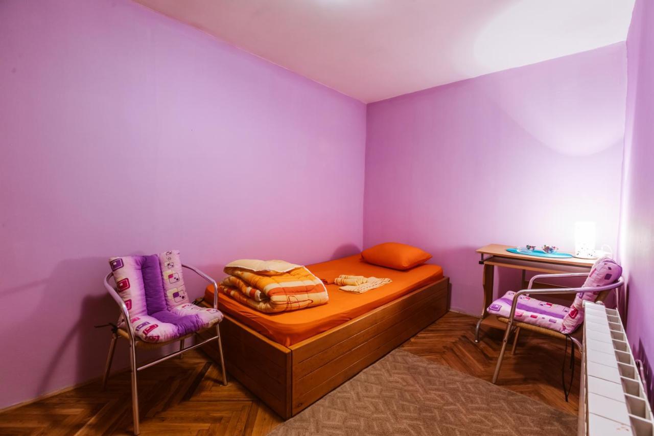 Laufer Hostel Novi Sad Buitenkant foto
