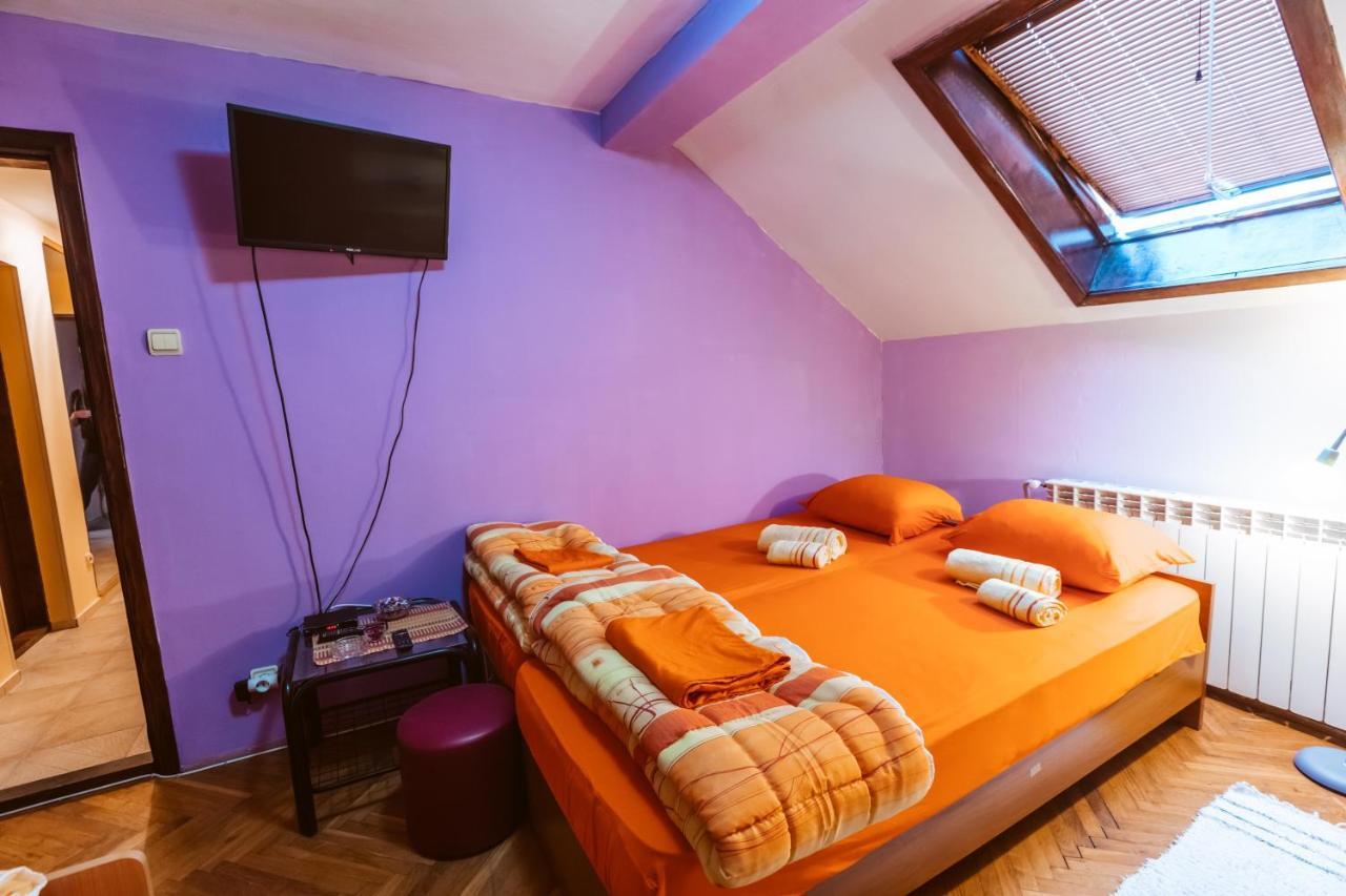 Laufer Hostel Novi Sad Buitenkant foto