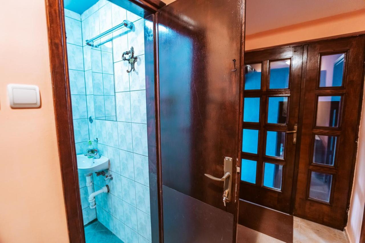 Laufer Hostel Novi Sad Buitenkant foto