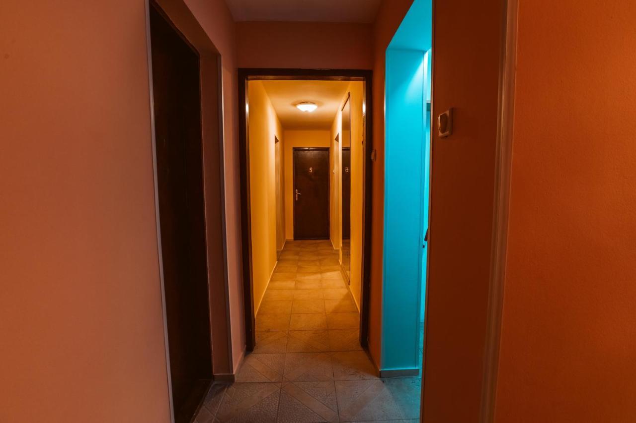 Laufer Hostel Novi Sad Buitenkant foto