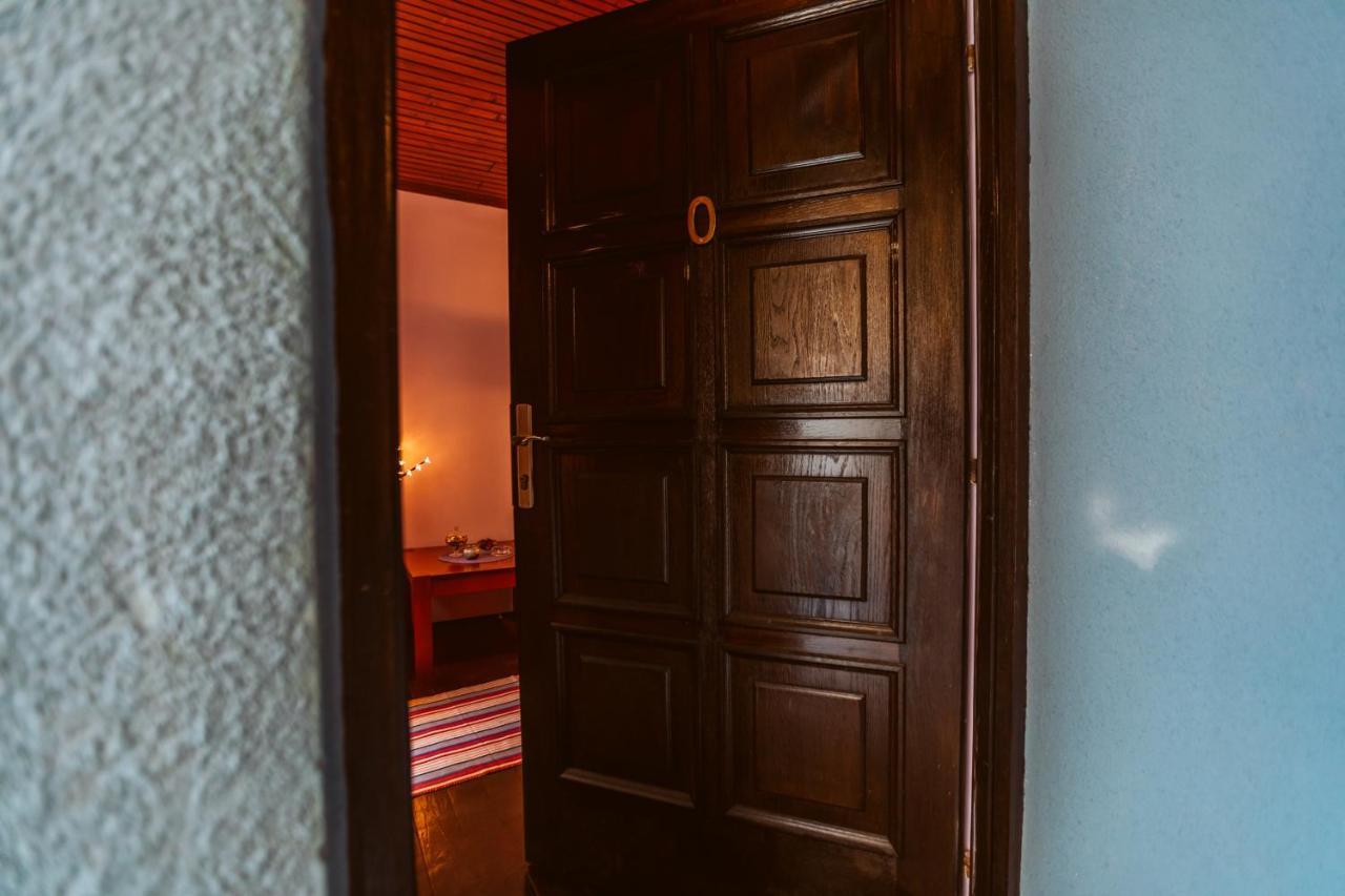 Laufer Hostel Novi Sad Buitenkant foto